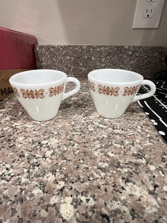 Vintage Set of 2 Milk Glass Pyrex Copper Filigree Mugs - Etsy Finland