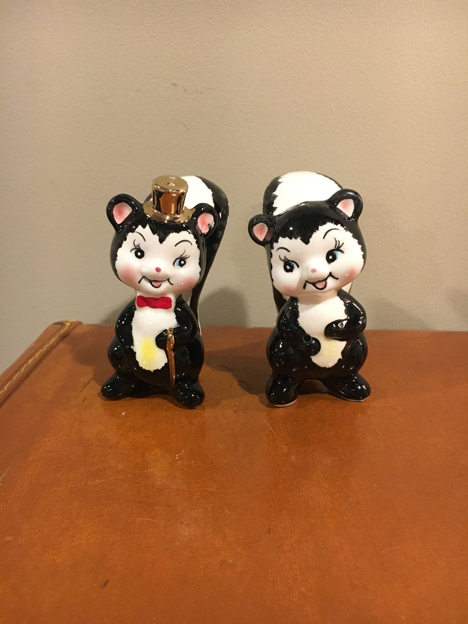 Vintage Skunk Salt and Pepper Shakers Etsy