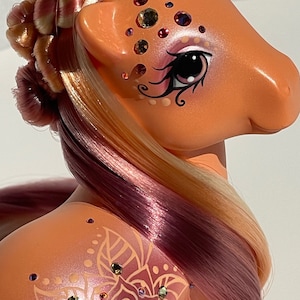 My Little Pony Custom G1 Henna Pony Full-Body Airbrush *** PADPARADSCHA *** Swarovski Rhinestone, Unicorn, Pegasus, Hand Made, Airbrushed