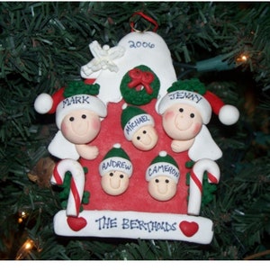 HOUSE FAMILY 5 - Personalized Christmas Ornament