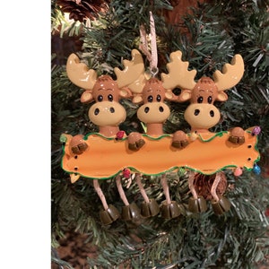 MOOSE FAMILY 3 - Personalized Christmas Moose Ornament