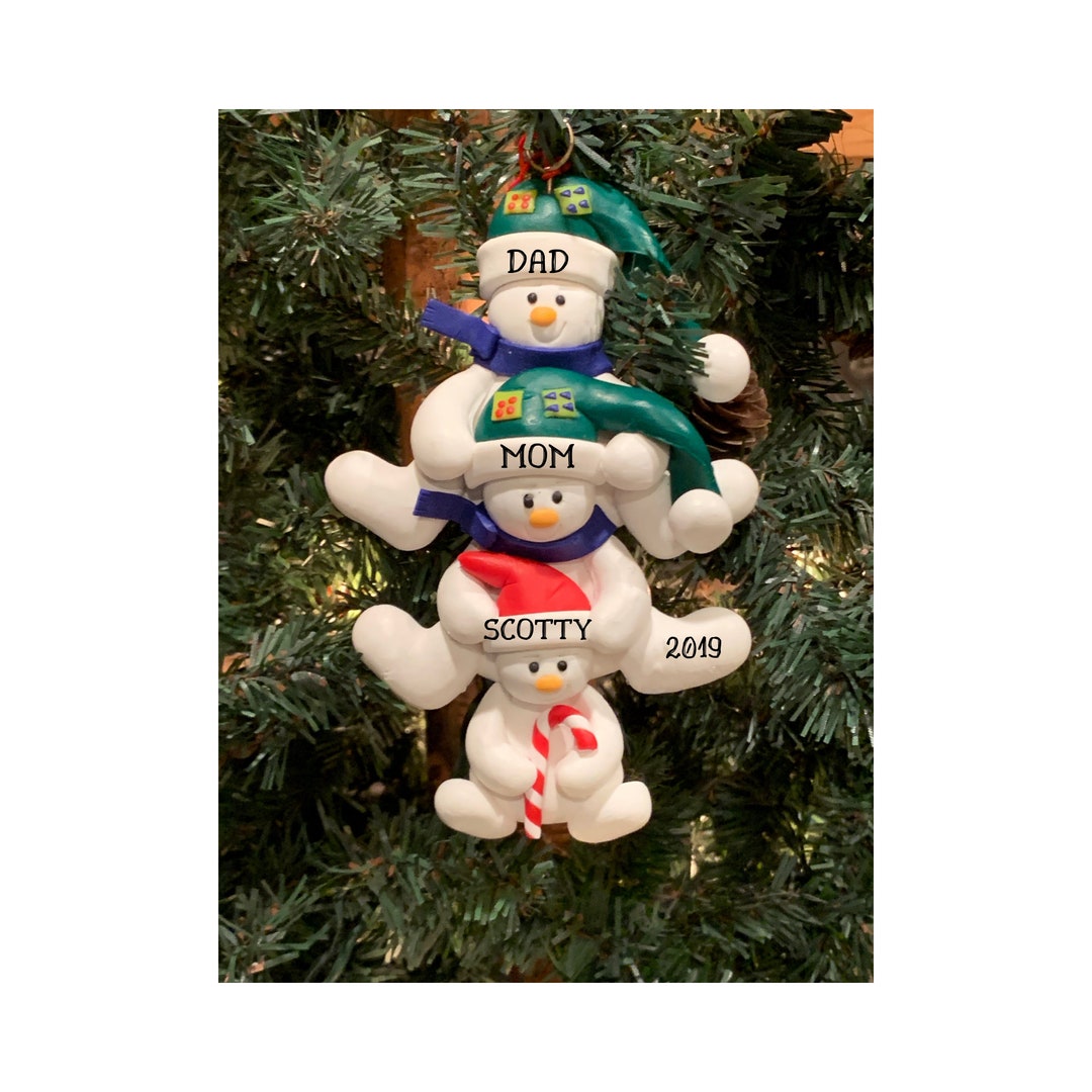 VERTICAL SNOW FAMILY 3 - Personalized Christmas Ornament - Etsy