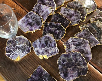 Posavasos de amatista de primera calidad con forma natural y borde dorado en oro de 24 quilates (juego de 4) Regalo