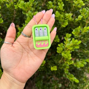 sardines clicker, quirky keychains, fun, fidgets, fish, funny gifts, bag charm image 4