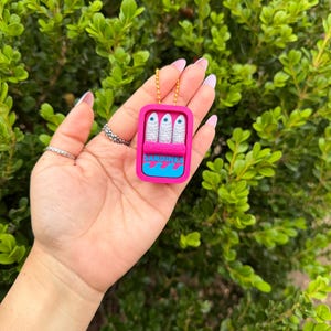 sardines clicker, quirky keychains, fun, fidgets, fish, funny gifts, bag charm image 5