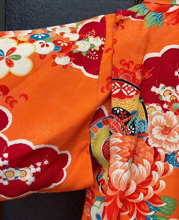 A Vintage Silk Child’s Kimono - image 8
