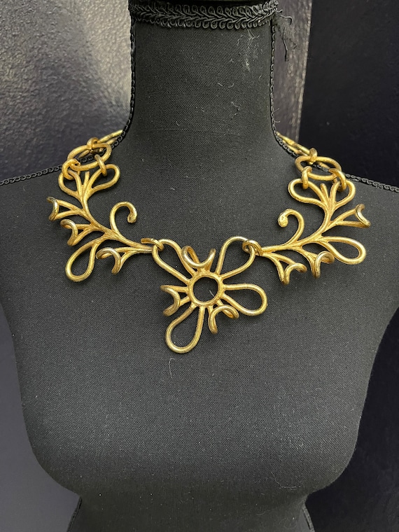 Gold Tone Floral Necklace