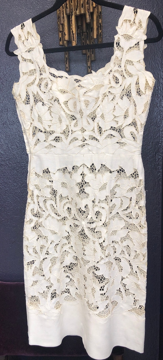 A Vintage 1950/60’s Lace White  Linen Dress - image 7