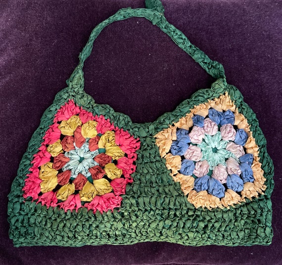 pleated crochet bolsa
