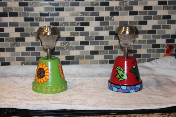 Solar Light Painted Flower Pot Diy Terracotta Bee Solar Light