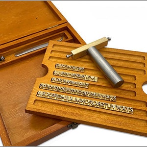 Sello de cuero Alfabeto Números Símbolos Sello Letras de metal de latón Sello - Soporte de latón Juego de letras de madera para sellos Herramienta