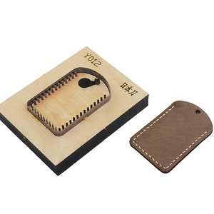 Coupe de matrice en cuir personnalisé pour porte-clés numérique porte-cartes - Artisanat de poinçonnage en cuir - Ensemble d’outils d’artisanat en cuir (avec trous de couture)