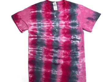 T-shirt con stampa tie-dye di peonie rosa (manica corta e manica lunga)