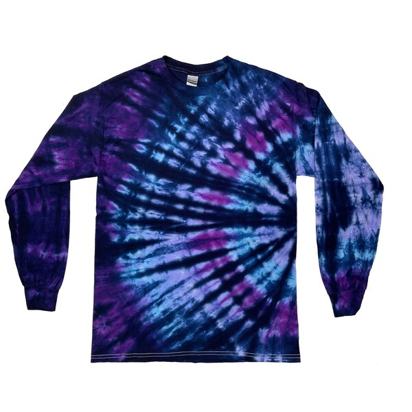 rinsing tie dye shirt