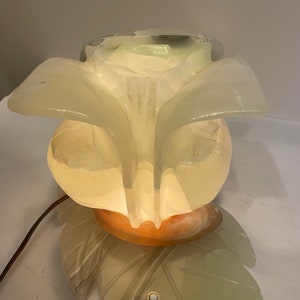 Vintage Onyx Flower Bud on Leaf Table Lamp