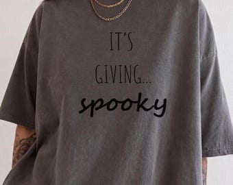 Het geeft een griezelig shirt | Trendy Halloween-shirt met graphic print | Grappig T-shirt voor het griezelige seizoen | Leuk Halloween-shirt | Shirt voor een heksenavondje uit
