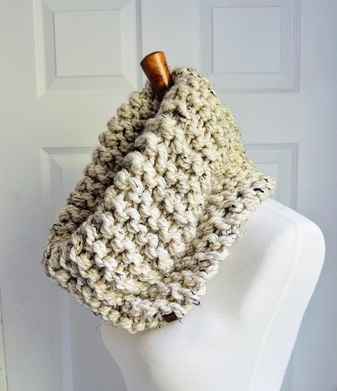 Chunky Knit Cowl Scarf | Cozy Hand Knit Neck Warmer | Winter Infinity ...