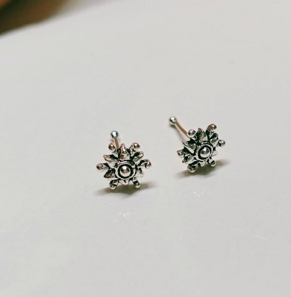 Silver nose pin with deals screw
