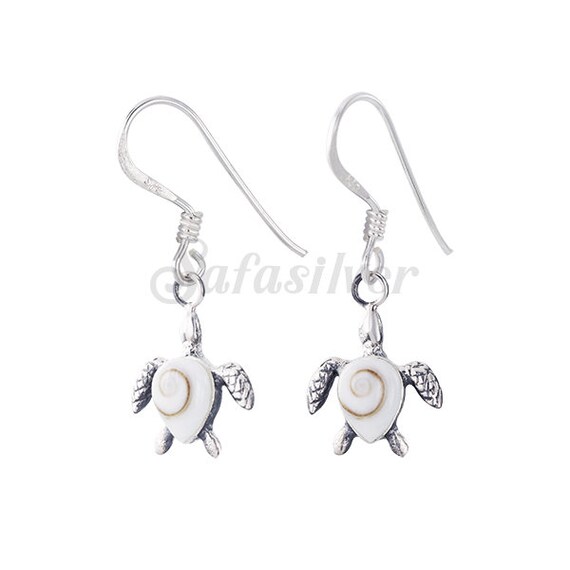 925 Sterling Silver Mother of Pearl Shell Sea Turtle Stud Earrings