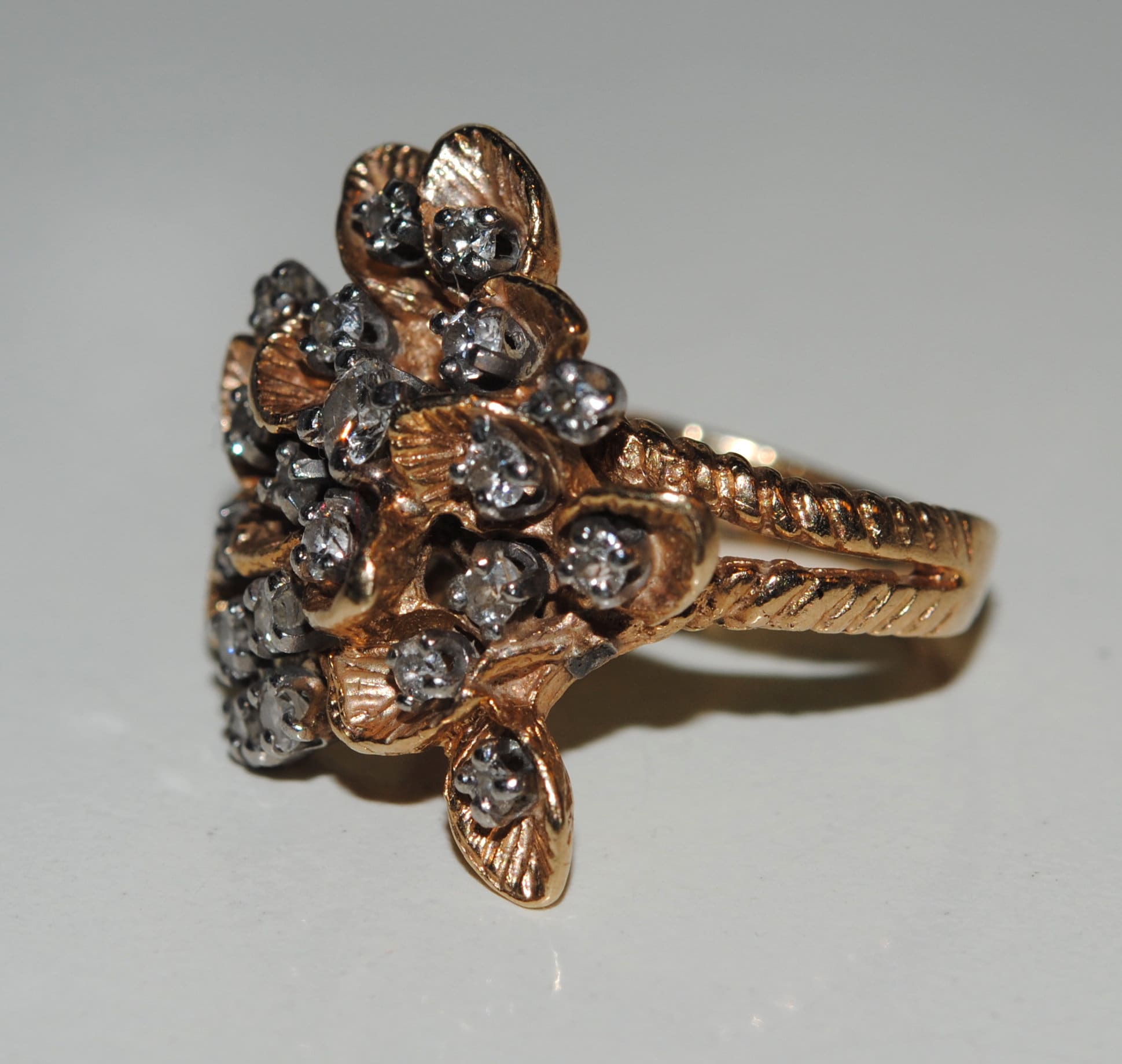 Yellow Gold Leaf Motif Diamond Ring - Etsy