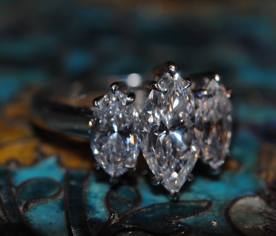 Fine Stunning 3 Marquis Cut Diamond Ring Center 1… - image 1
