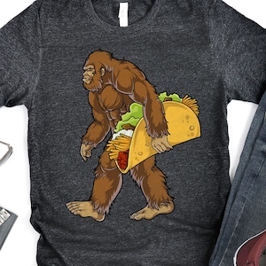 Bigfoot Taco Shirt / Bigfoot Shirt / Bigfoot Gifts / Bigfoot / Yeti Shirt / Sasquatch Shirt / Bigfoot Tshirt / Taco Shirt / Tank Top Hoodie