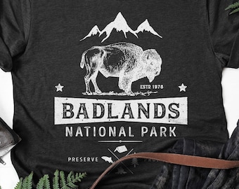 Chemise du parc national des Badlands / Parcs nationaux / Cadeaux parcs nationaux / Dakota du Sud / Art des Badlands / Bison d'Amérique / Débardeur / Sweat à capuche