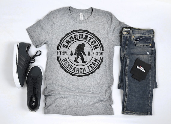Bigfoot Sasquatch Shirt / Bigfoots Gift / Yeti Sasquatch Gifts / Scary Monster Shirts / Research Team / Hide and Seek / Tank Top / Hoodie