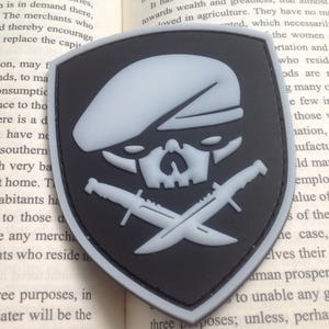 skull 3d tactical army pvc rubber patch Pink