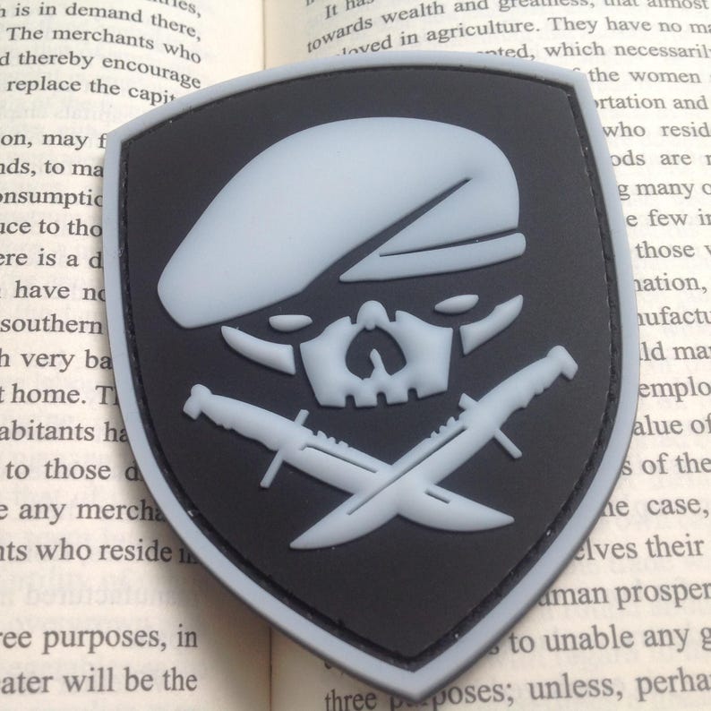 skull 3d tactical army pvc rubber patch Pink