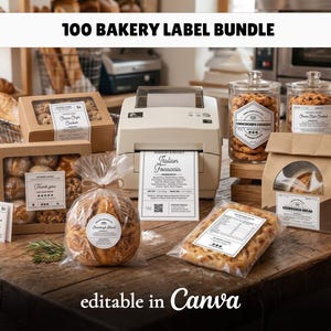 Può includere: Un set di 100 etichette da panificio con vari adesivi su prodotti da forno, inclusa una stampante termica che stampa un'etichetta per Italian Focaccia. Le etichette mostrano testi come Chocochip Cookies, Sourdough Bread e Nutrition Facts.