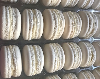 12 white homemade macarons, wedding,birthday,baby shower,cakes,sweets,Christmas,biscuits