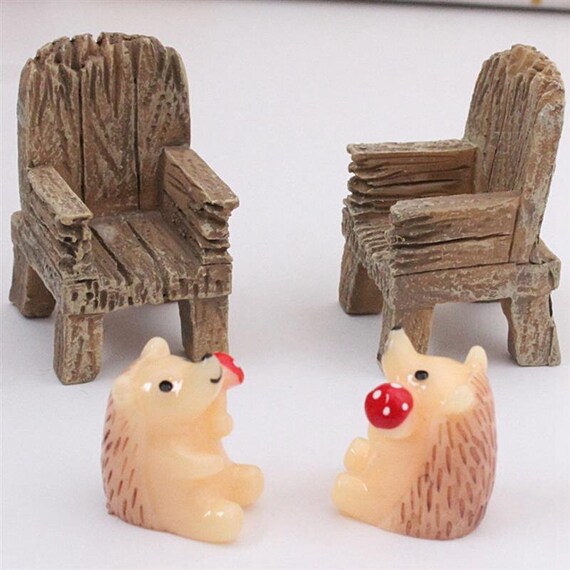2pcs Mini Simulated Wood Chair Ornament Resin Craft Micro Landscape Home Decor 2pcs Mini Simulated Wood Chair Ornament Resin Craft Micro Landscape Home Decor