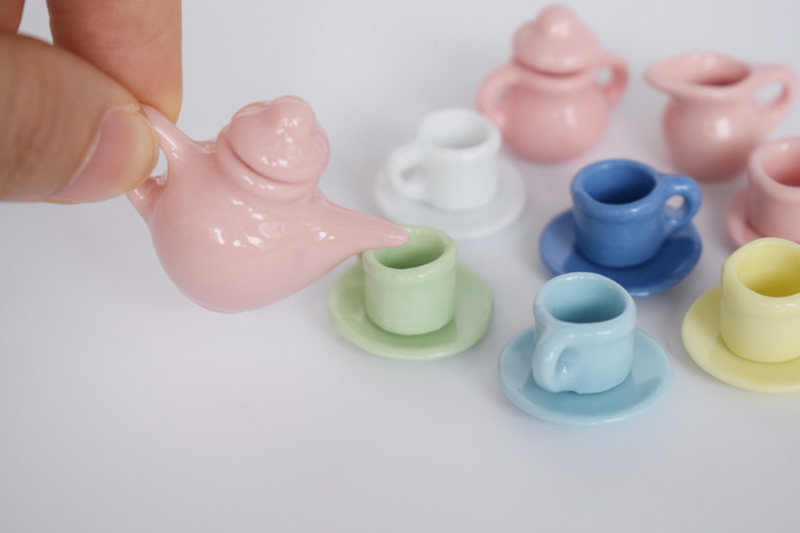 Miniature Théière En Métal 1/12 Avec Tasses - Accessoire Maison De Poupée, échelle Miniature - 3