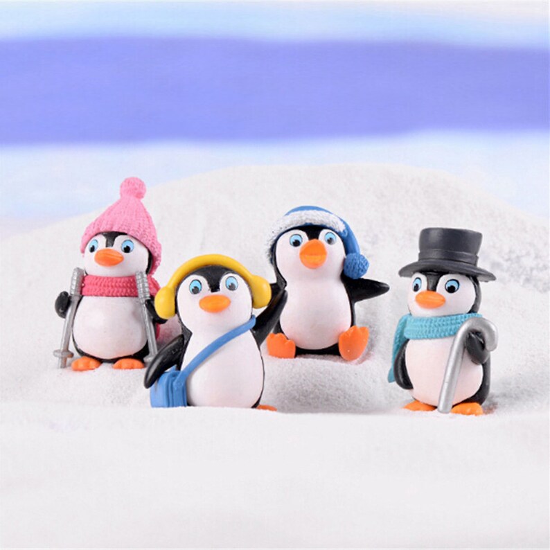 4pcs/set DIY Crafts Mini Winter Penguin Figurine For Fairy Garden Terrariums New 4pcs/set DIY Crafts Mini Winter Penguin Figurine For Fairy Garden Terrariums New