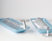 Vintage Mid Century Aluminum Ice Tray Blue Color Metal Ice Maker with Removable Liner 1950s Modern Barware Unique Vintage Find