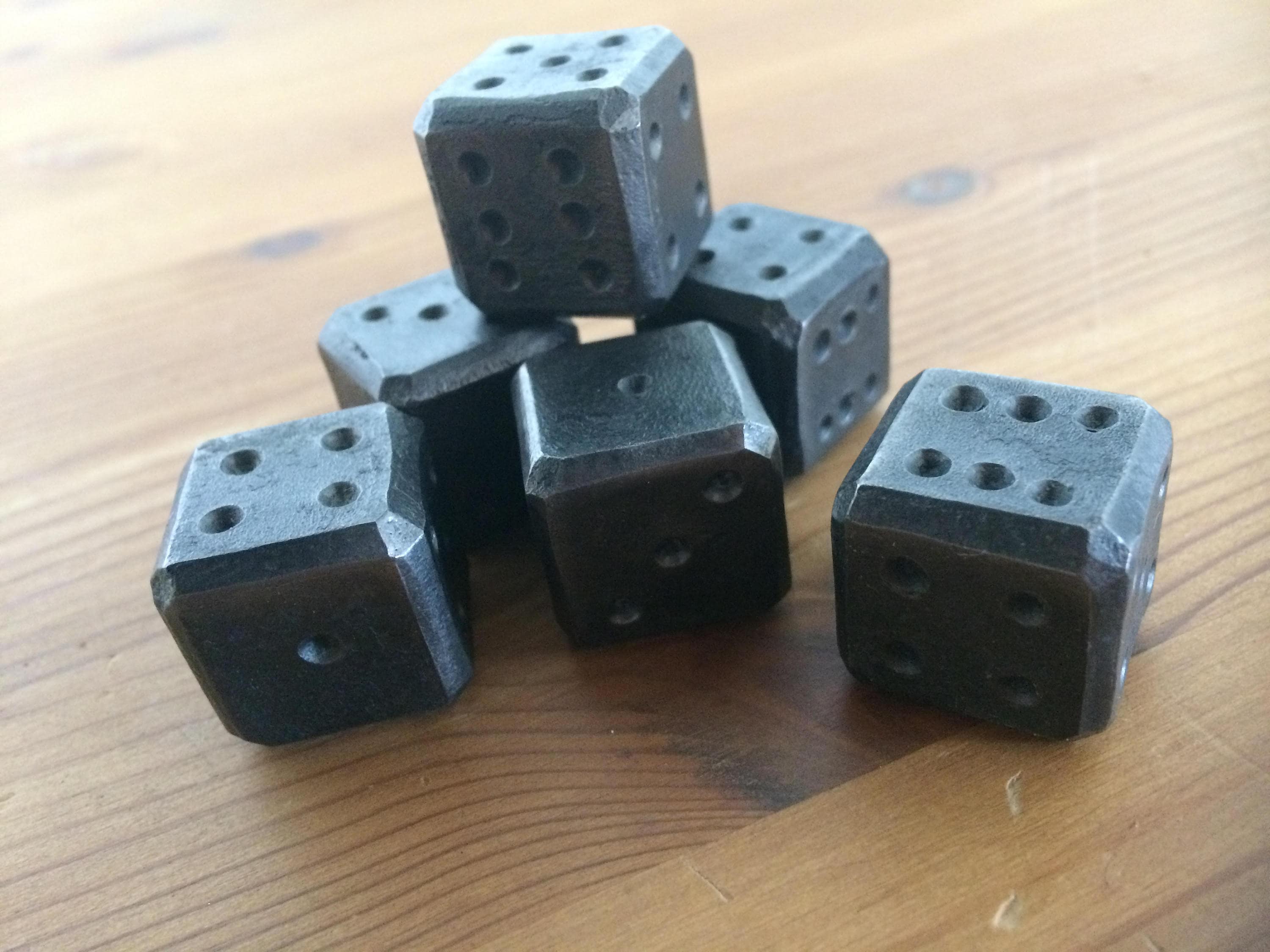 Set of small dice - 6 dice