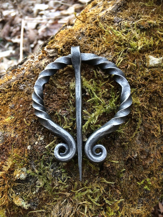 Hand Forged Fibula Sturdy Cloak Brooch for a Touch of Elegance