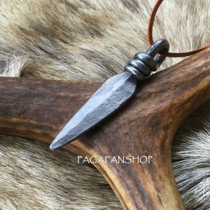 Wikinger Stahl Eisen Anhänger Speer Replik, nordisches Amulett, Schmiedegeschmiedete Halskette, Mittelalter Schmuck, historisch, Pagan