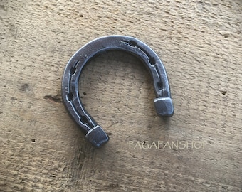 Small Horse shoe, Blacksmith, Forge, Luck, Tradition, Iron, Steel,
