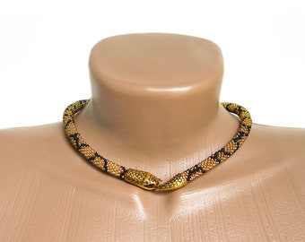 Gargantilla de serpiente negra dorada brillante Ouroboros, cuello de serpiente de oro flexible, crochet de cuentas Declaración Joyas Wiccanas, Collar Choker, regalo para ella