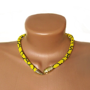 Gelb Zitrone Schwarz Halskette, Perlen Schlange Choker oder Armband, Gelb Schwarze Giftschlange
