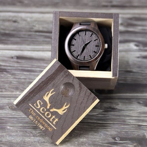 Custom Groomsmen Gift Wood Watches Engraved Wooden Watches Best man Proposal Groom Gift from Bride on Wedding Day Groomsmen Wooden Watch 画像 3