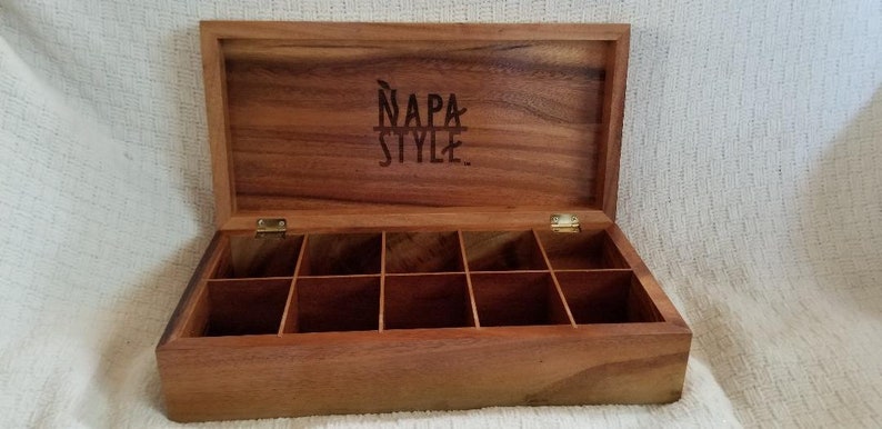 handpainted /& wood burned design makes it a unique way to celebrate wine lovers with compartments perfect for watches or jewelry Napa Style