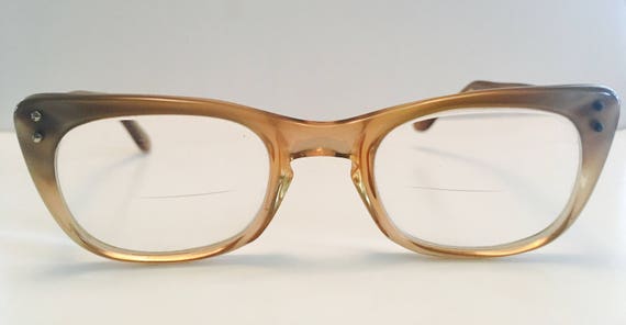 1960s Beige Vintage Cat Eye Glasses - image 3