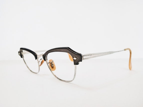1950s horn rimmed glasses