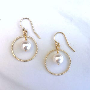 Classic Single Pearl Earrings in Gold Hoops. Dangle Circle Earrings for Bridesmaid Gifts