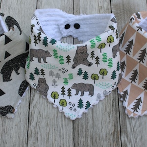 Bear Baby Bib | Woodland Baby Shower | Baby Shower | Baby Boy | Baby Boy Gift | Bear Baby Bib | Bear Baby Shower Gift | Baby Bib | Newborn