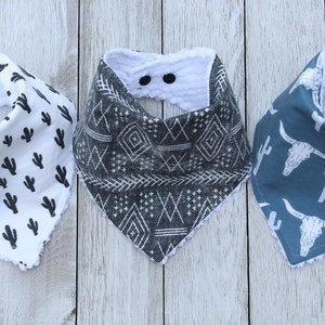 Cactus Shower Gift | Cactus Bib Set | Cactus Bib | Baby Boy Cactus Bib | Baby Boy Shower Gift | Cactus Bandana Bib | Boho Cactus Bib | Baby