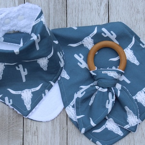 Cactus Baby Gift Set | Cactus Bib | Cactus Baby | Baby Boy | Baby Boy Gift | Boy Cactus Bib | Cactus Bandana Bib | Baby Boy Gift Set | Baby